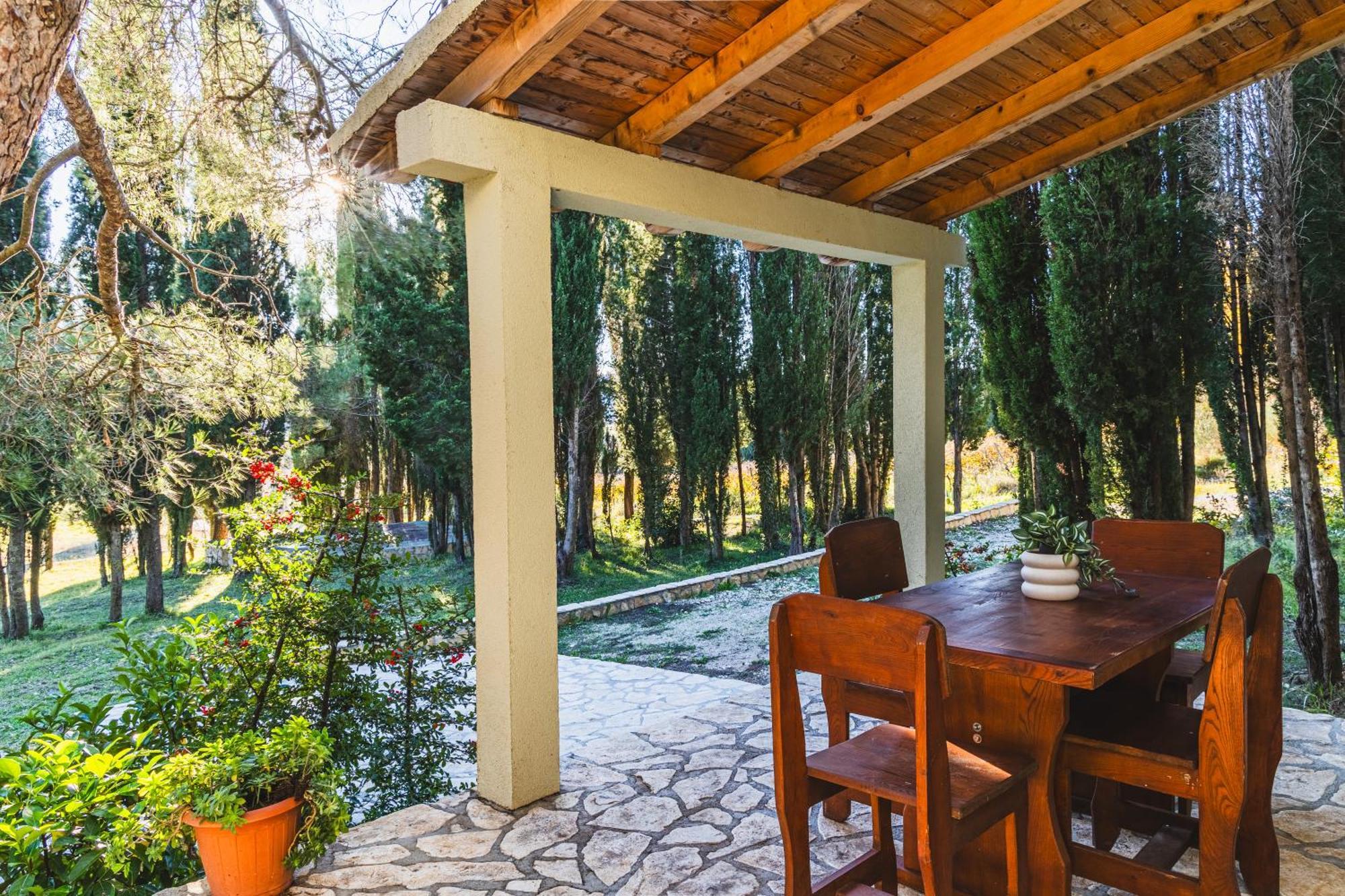 Country House Uros In Nature With Pool Lovorno Ngoại thất bức ảnh