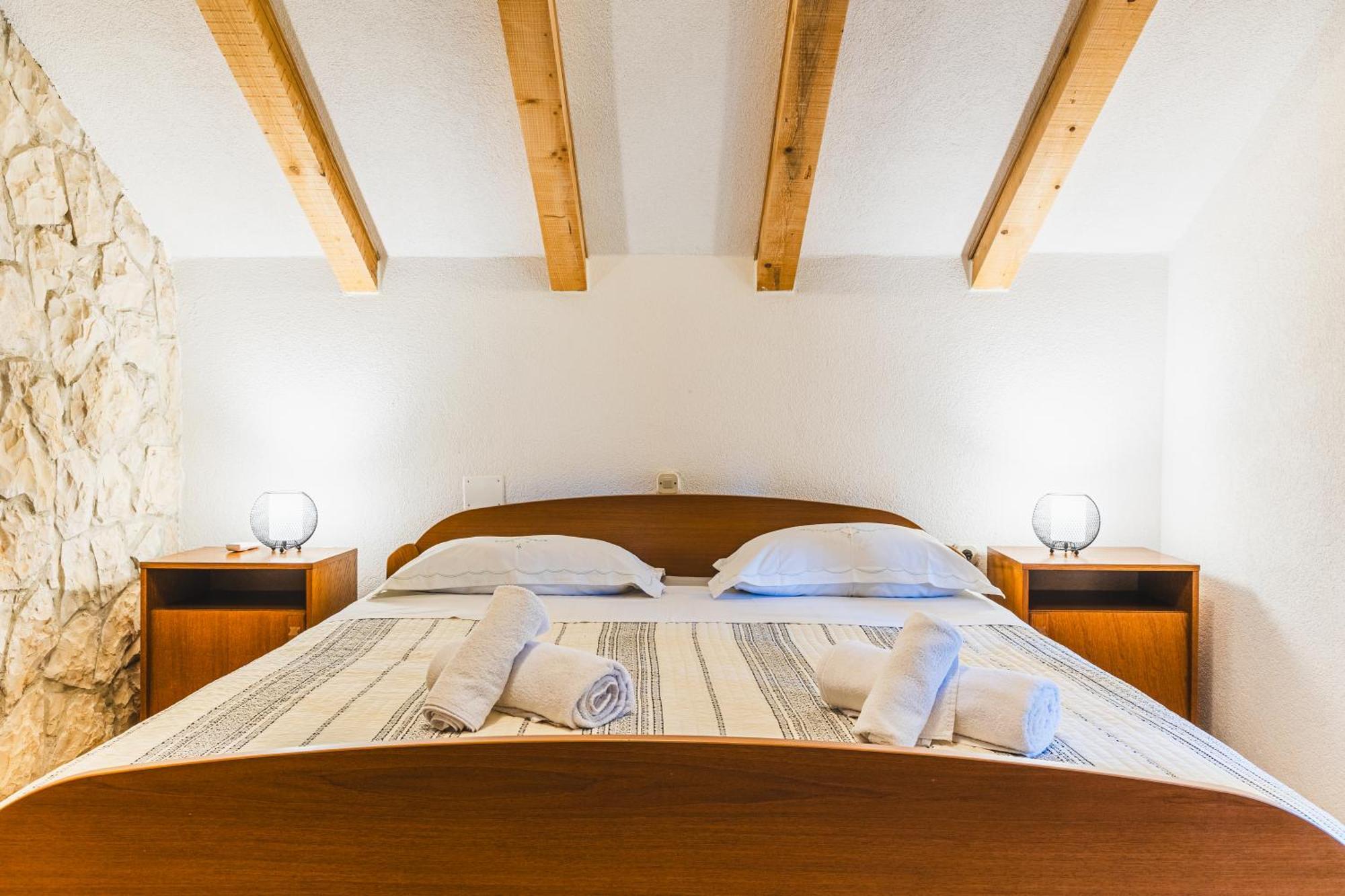 Country House Uros In Nature With Pool Lovorno Ngoại thất bức ảnh